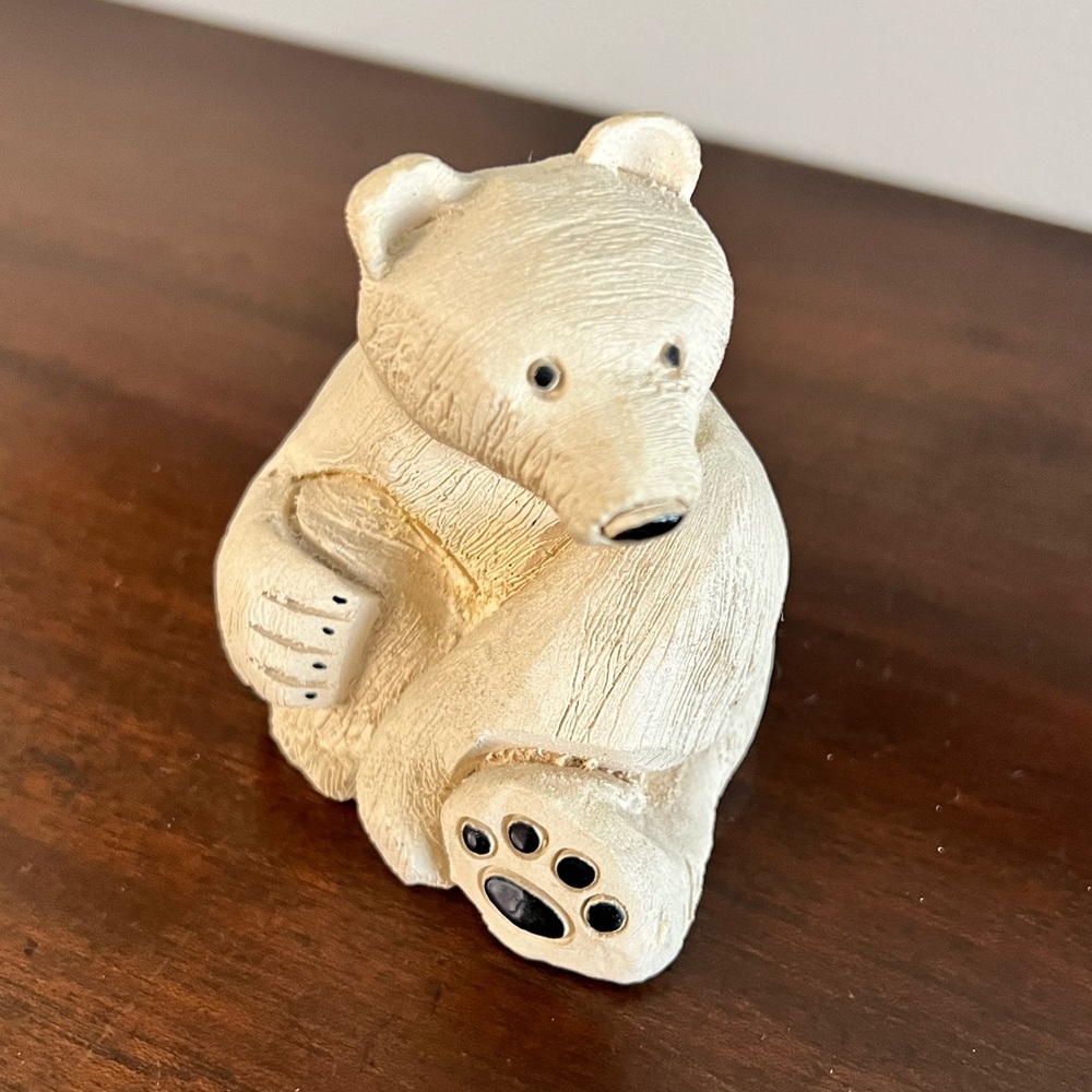 Vintage Artesania Rinconada Polar Bear figurine